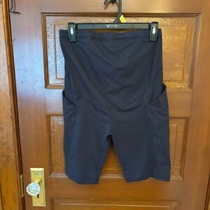 Maternity bike shorts